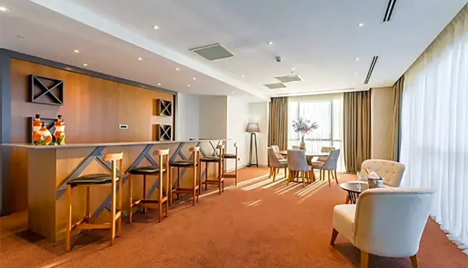 هتل گرند گلوریا باتومی